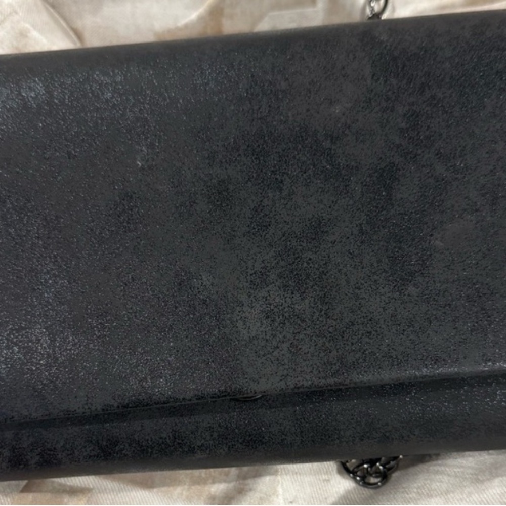 Chelsea 28  crossbody clutch black shimmer metallic removal strap bag - Picture 5 of 13